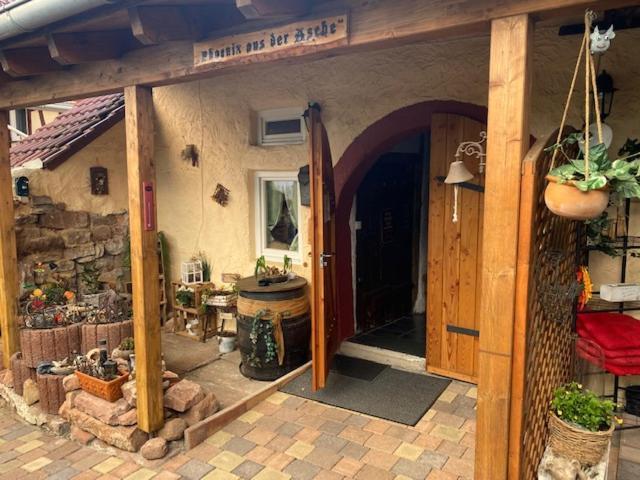 Phoenix Aus Der Asche * Rhodt unter Rietburg